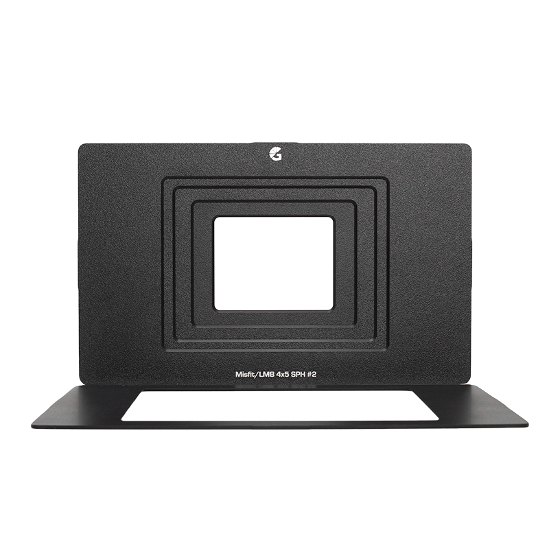 B1235 1018 Hard Mattes Misfit Kick 01