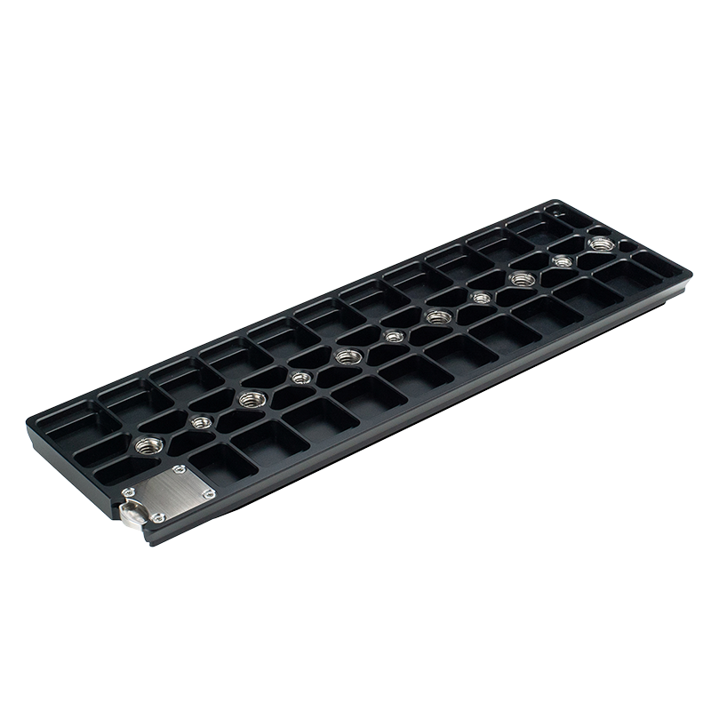 B4003 1009 Left Field Arri Standard Dovetail 300mm 02 web