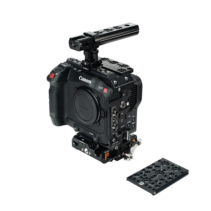 B4005 0032 Canon C70 Advanced Kit 01 web 1