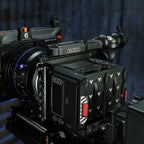 red outrigger handle on runstop top plate with komodo